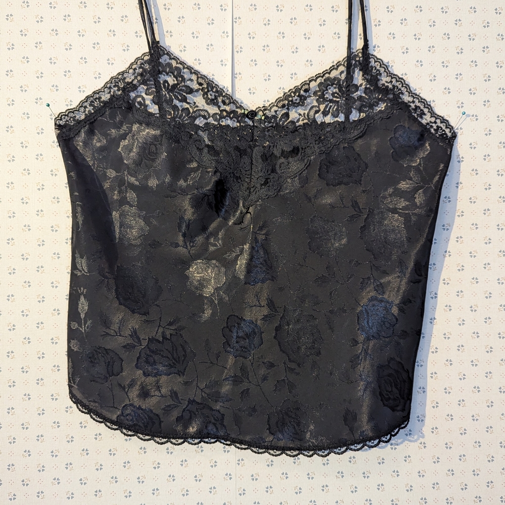 Black Lace Floral Camisole Layer Trending Romantic Slip Feminine Night out Med.
